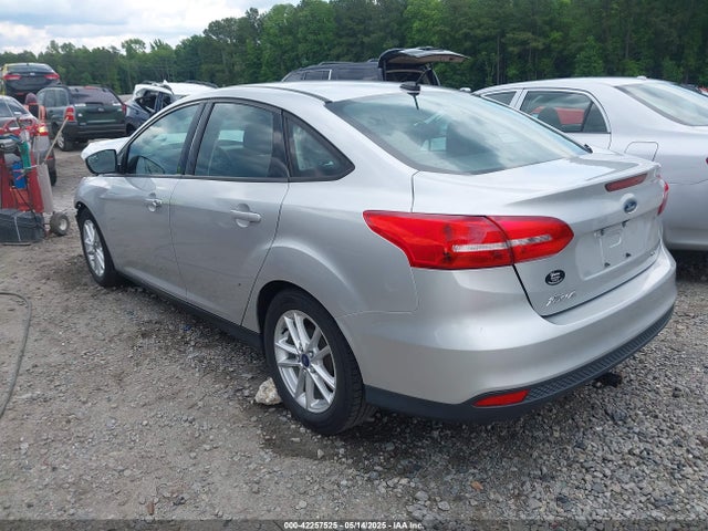 Ford FOCUS SE 2015 1FADP3F25FL371739 Image 3
