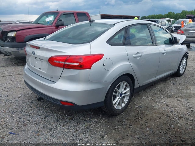 Ford FOCUS SE 2015 1FADP3F25FL371739 Image 4