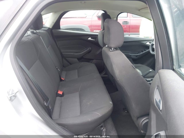 Ford FOCUS SE 2015 1FADP3F25FL371739 Image 8