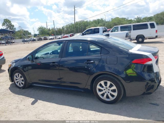 5YFEPMAE5NP332337 Toyota COROLLA LE