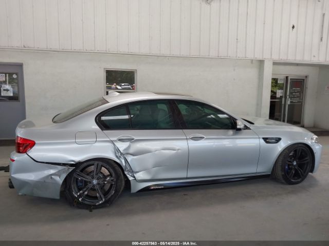 WBSFV9C57ED097794 BMW M5