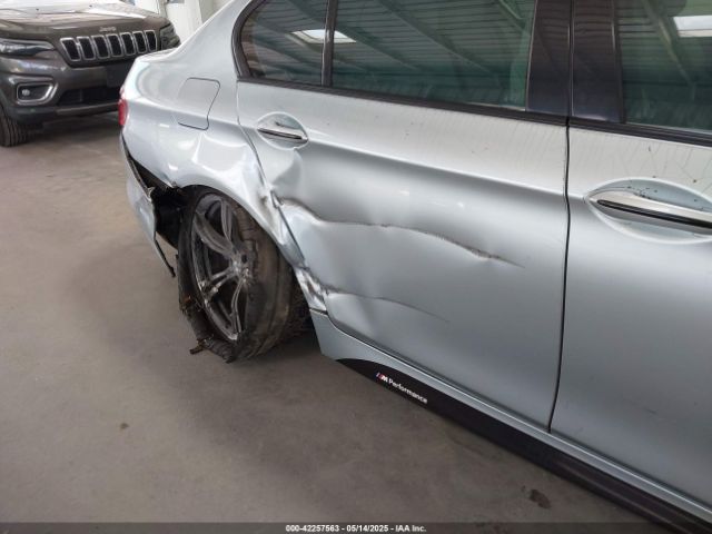 WBSFV9C57ED097794 BMW M5