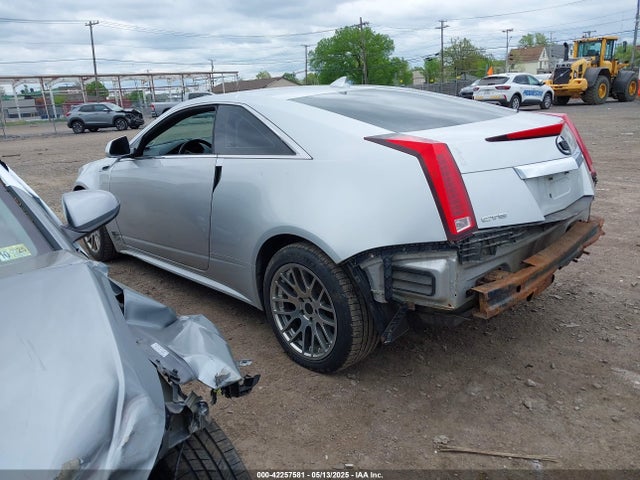 2011 CADILLAC CTS 1G6DL1ED7B0110141 Photo 2