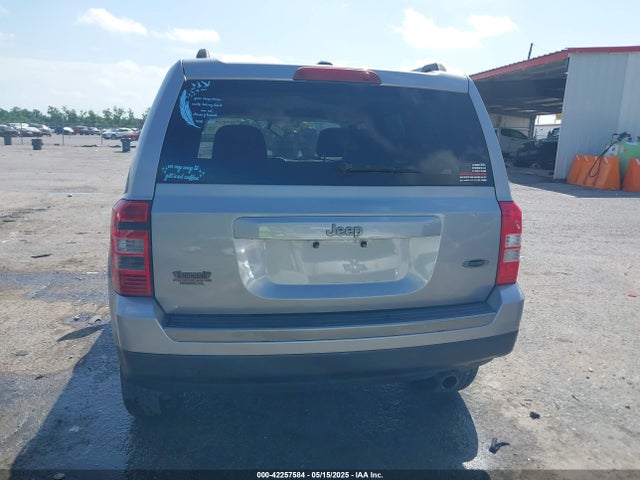1C4NJPBA9GD602318 Jeep Patriot Sport Se