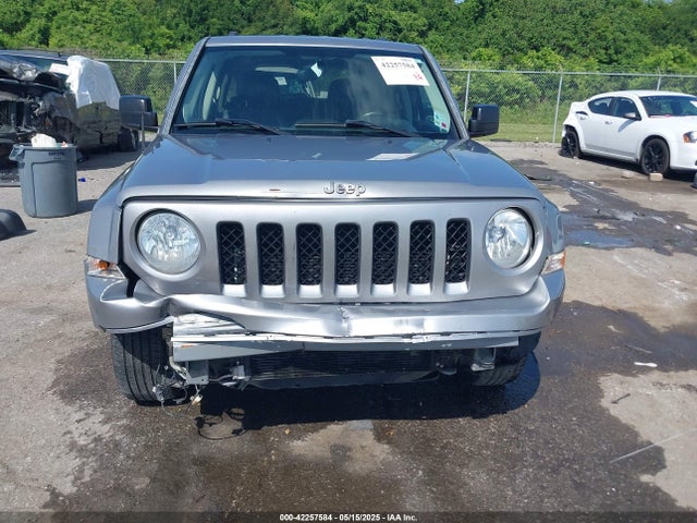 1C4NJPBA9GD602318 Jeep Patriot Sport Se