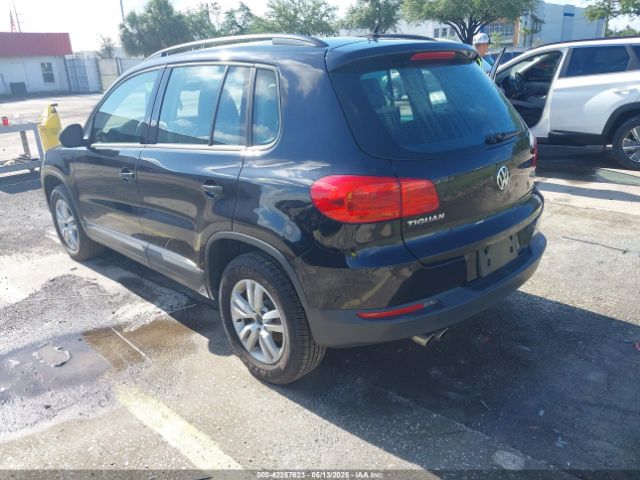 WVGAV7AX2GW032915 Volkswagen TIGUAN S