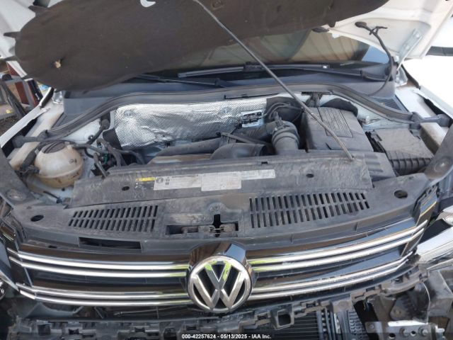 WVGAV7AXXHK026143 Volkswagen 2.0 tsi
