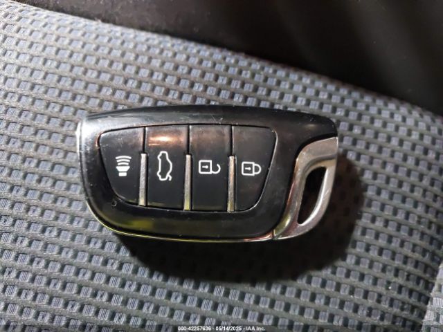 3MYDLBYV0JY329441 Toyota YARIS IA