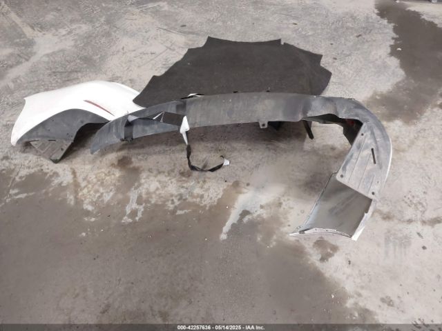 3MYDLBYV0JY329441 Toyota YARIS IA