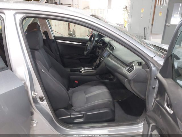 2HGFC2F50JH511982 Honda Civic Lx