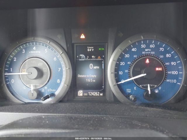 5TDYZ3DC8JS916681 Toyota Sienna Xle 8 Passenger