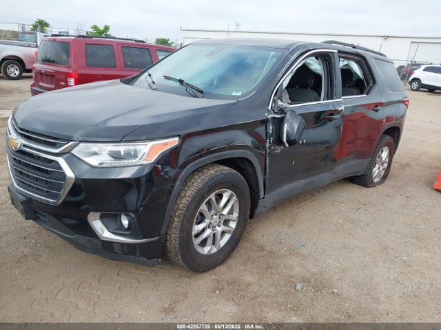 1GNERGKW0MJ205864 Chevrolet Traverse Fwd Lt Cloth