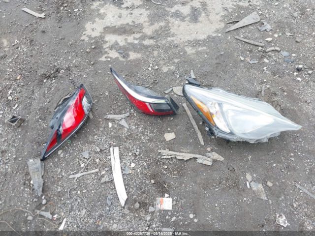 3MYDLBYV1KY524689 Toyota YARIS L