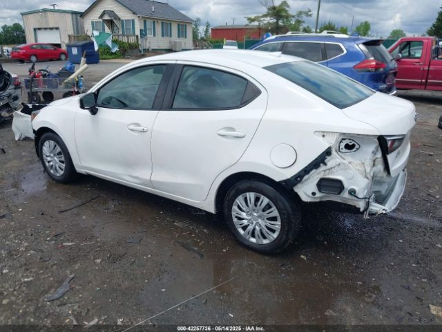 3MYDLBYV1KY524689 Toyota YARIS L