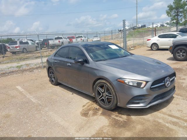 2019 MERCEDES-BENZ A 220 WDD3G4EB1KW002355