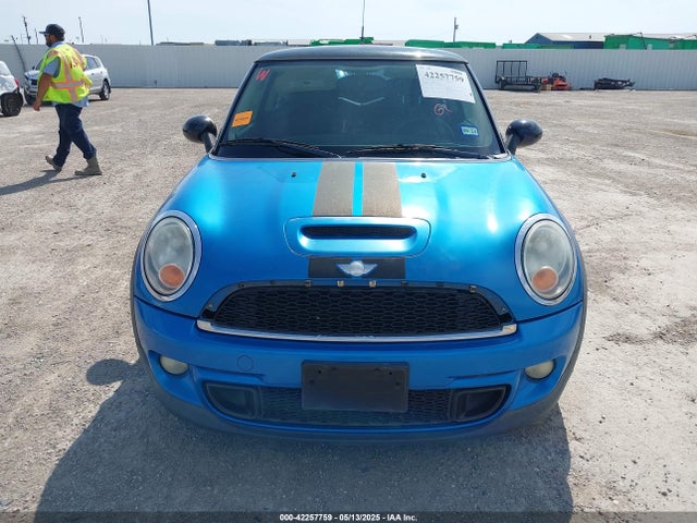 2011 MINI COOPER S WMWSV3C51BTY15017 Photo 5