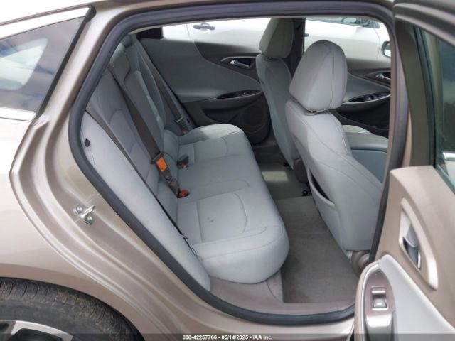 1G1ZD5ST7PF243174 Chevrolet Malibu Fwd 1lt