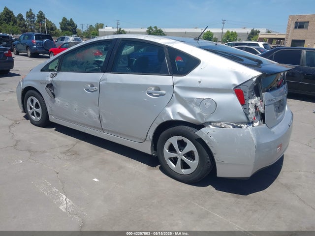JTDKN3DU1E0388694 Toyota Prius Two