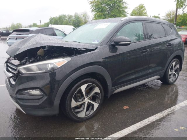 KM8J3CA26HU279984 Hyundai Tucson Sport