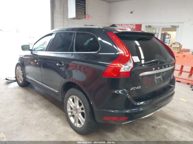 2015 VOLVO XC60 YV4612RK5F2632557 Photo 2
