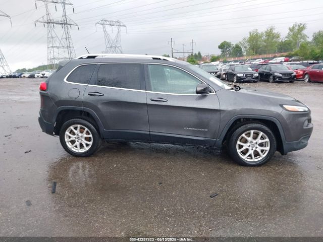 1C4PJLCB2GW259087 Jeep Cherokee Latitude