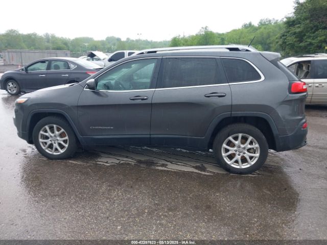1C4PJLCB2GW259087 Jeep Cherokee Latitude