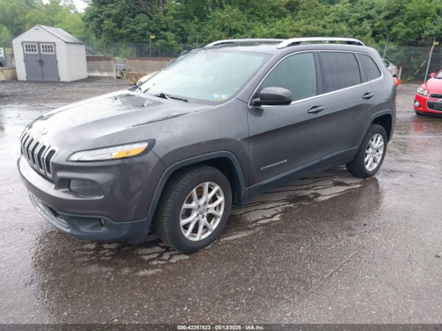 1C4PJLCB2GW259087 Jeep Cherokee Latitude