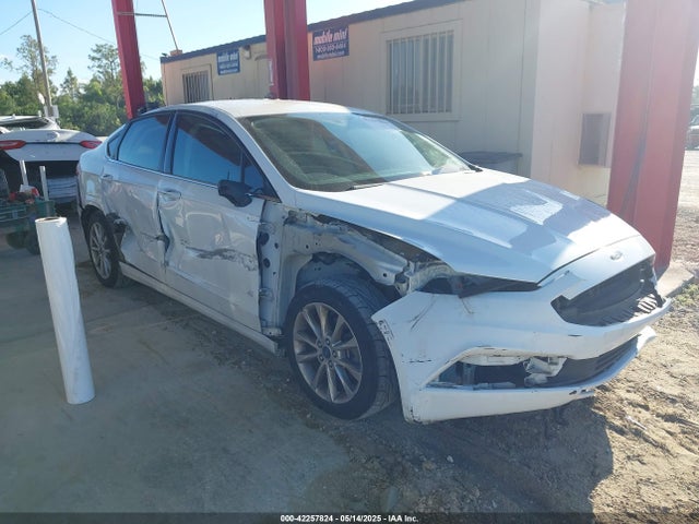 3FA6P0H78HR144856 Ford FUSION SE