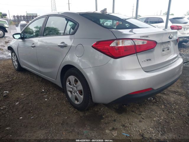 KNAFX4A67G5541315 KIA FORTE LX