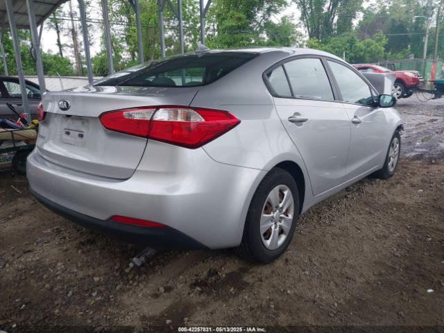 KNAFX4A67G5541315 KIA FORTE LX