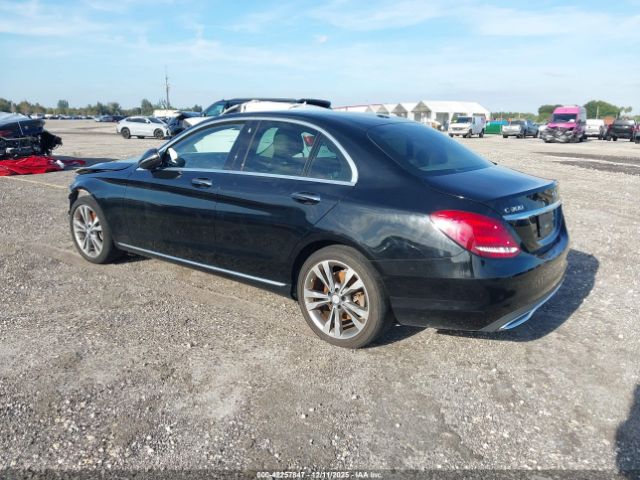 2016 MERCEDES-BENZ C 300 55SWF4JB9GU153342 Photo 2