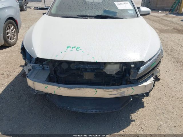 2018 HONDA CLARITY PLUG-IN HYBRID JHMZC5F31JC020348 Photo 5