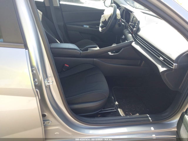 5NPLM4AG4PH103505 Hyundai ELANTRA SEL