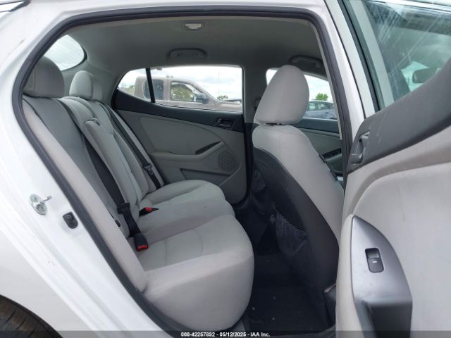 5XXGM4A76FG446912 KIA Optima Lx
