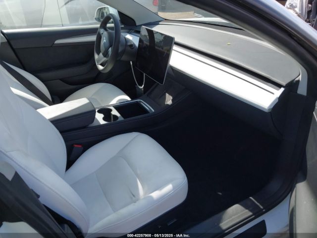 5YJ3E1EA2PF465882 Tesla Model 3 Rear-wheel Drive