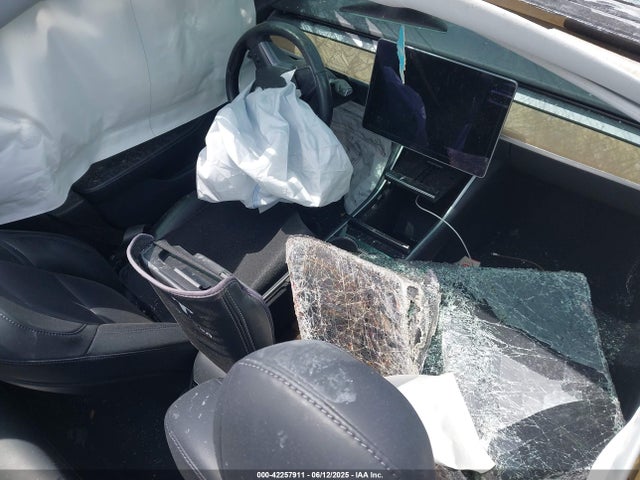 2018 TESLA MODEL 3 5YJ3E1EA4JF056984 Photo 4