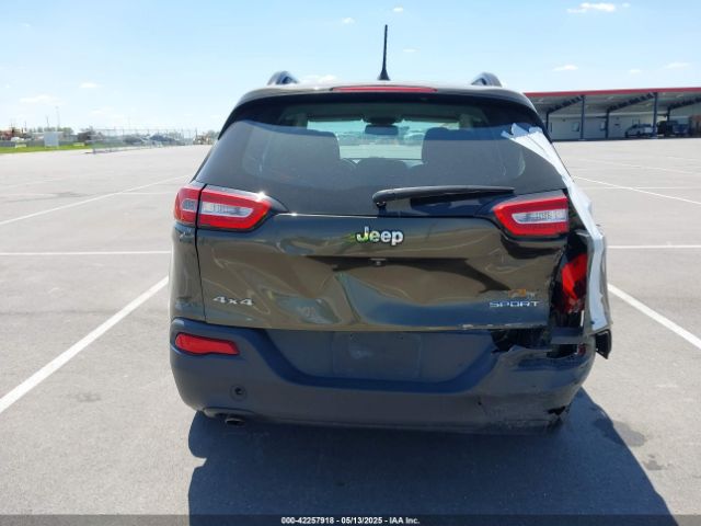 1C4PJMAB9FW595102 Jeep Cherokee Sport