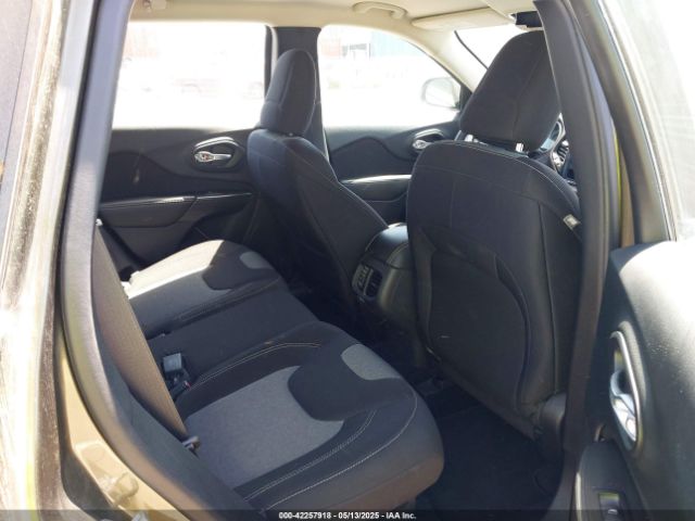 1C4PJMAB9FW595102 Jeep Cherokee Sport