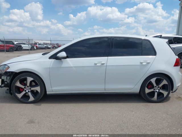 3VW4T7AU8FM078421 Volkswagen 2015