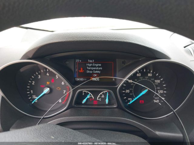 1FMCU0GDXHUA11274 Ford ESCAPE SE