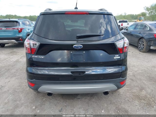1FMCU0GDXHUA11274 Ford ESCAPE SE