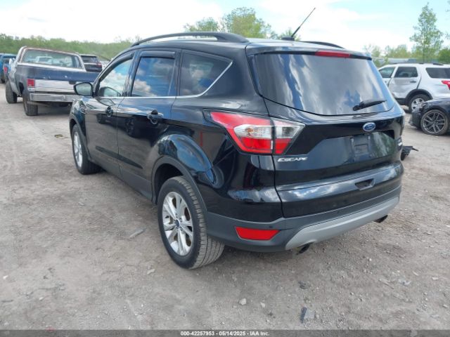 1FMCU0GDXHUA11274 Ford ESCAPE SE