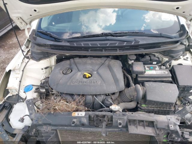 KNAFX4A67G5552833 KIA FORTE LX