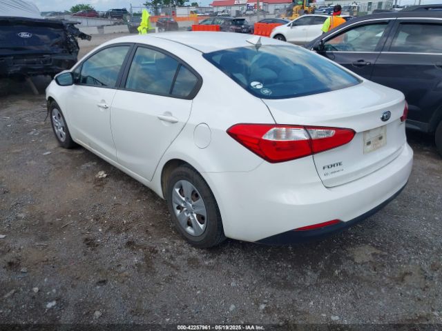 KNAFX4A67G5552833 KIA FORTE LX