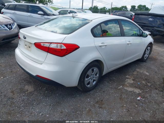 KNAFX4A67G5552833 KIA FORTE LX