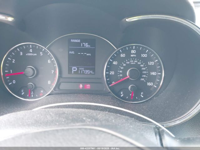 KNAFX4A67G5552833 KIA FORTE LX