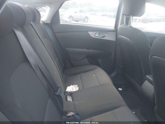 3KPF24AD4RE746100 KIA Forte Lxs