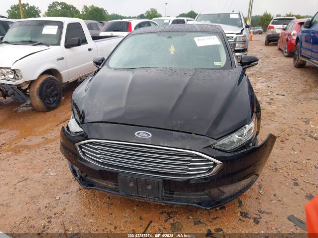 3FA6P0HD1HR225767 Ford FUSION SE