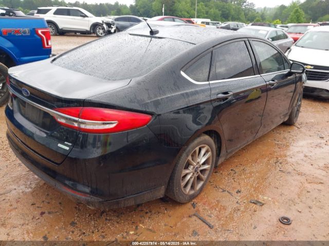 3FA6P0HD1HR225767 Ford FUSION SE