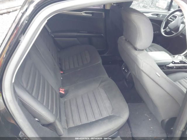 3FA6P0HD1HR225767 Ford FUSION SE